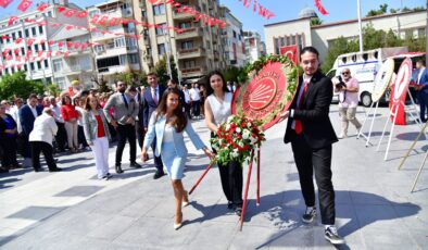 CHP Manisa 30 Ağustos Zafer Bayramı’nı coşkuyla kutladı