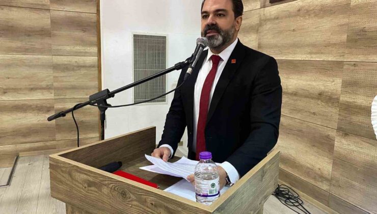 Alaşehir CHP’de yeni başkan Raşit Köşlü