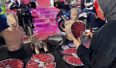 Manisa’da Türk Kızılay ve Jandarma’dan bilinçlendirme çalışması