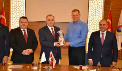 MHP’li Akçay’dan birlik beraberlik mesajı