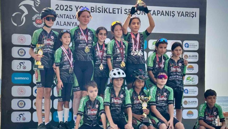 Akhisarlı pedallar Alanya’da zirveye tırmandı
