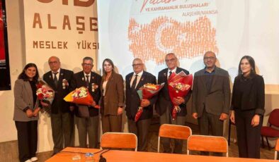 Gaziler, öğrencilerle buluştu