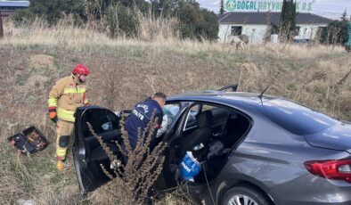 Kula’da otomobil tıra arkadan çarptı:1 yaralı