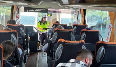 Manisa’da otobüslerde emniyet kemeri denetimi