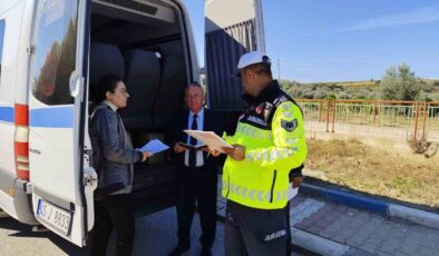 Sarıgöl’de okul servisleri sıkı denetimden geçti