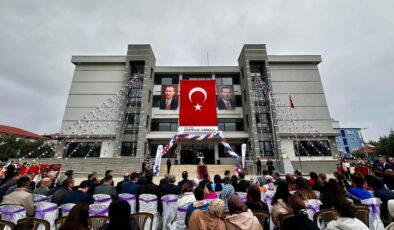 Sarıgöl’deki okulların resmi açılışı yapıldı