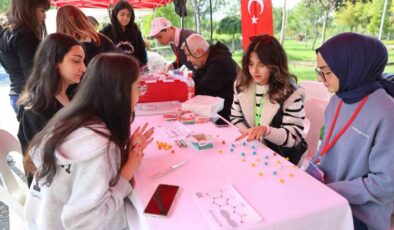 Yunusemre’de bilim şenliği başladı