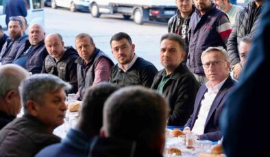 AK Parti’li Baybatur esnafın isteklerini yerinde dinledi