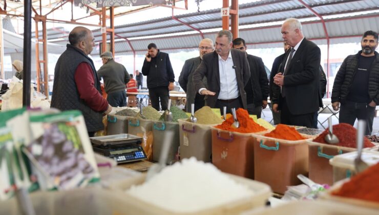 Başkan Balaban Laleli’de pazarcılarla buluştu