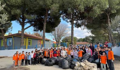 Çavuşlar’da öğrencilerden örnek çevre temizliği etkinliği