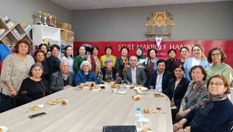 Gördes Kültür ve Doğa Derneği, kuruluşunun 7. yılında yazarlarla buluştu