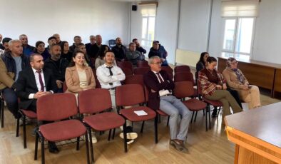 Kamu çalışanları ve muhtarlara afet eğitimi verildi