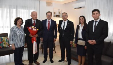 Kaymakam Güldoğan’dan, eğitim çınarlarına vefa