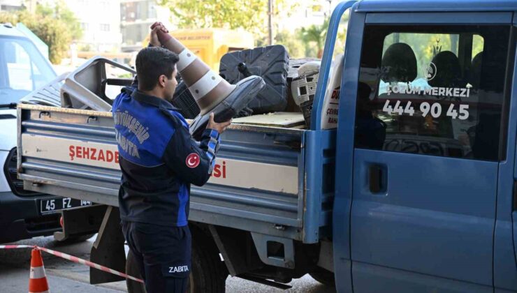 Manisa’da kaldırımlar vatandaşa geri veriliyor