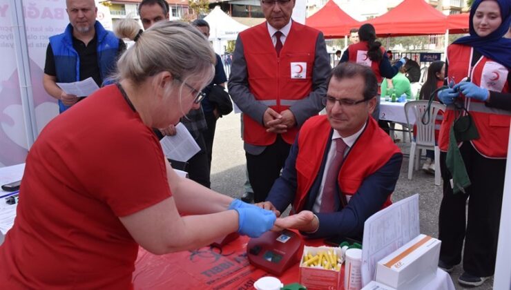Salihli’den Kızılay’a rekor kan bağışı