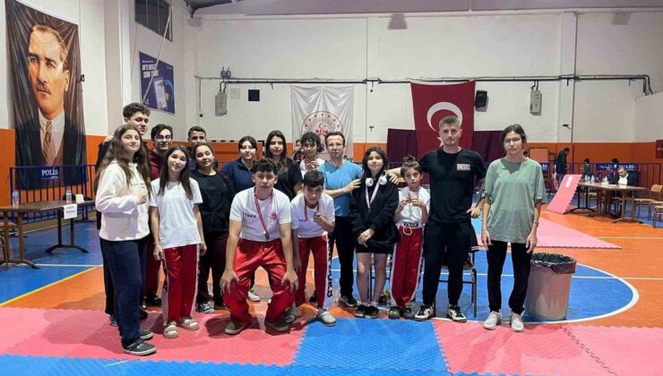 Sarıgöl’de Kick Boks Turnuvasına yoğun ilgi