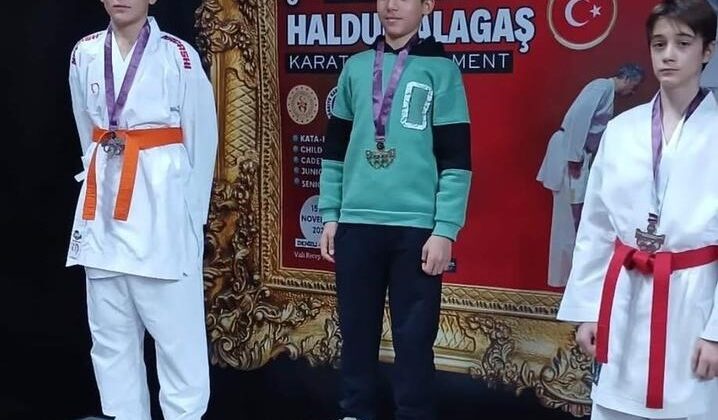 Sarıgöllü sporcu Denizli’de gümüş madalya kazandı