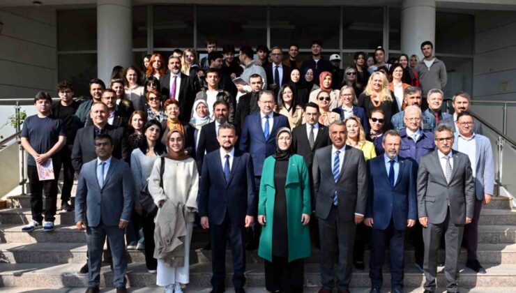 Türkiye Ulusal Ajansı Başkanı Manisa CBÜ’de öğrencilerle bir araya geldi