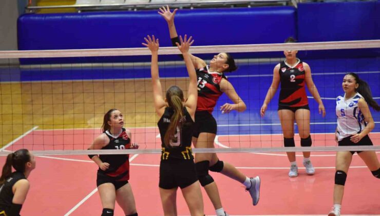 Yunusemre’nın genç sultanları liderliğini sürdürdü