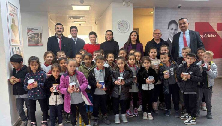 Ana sınıfı öğrencileri bankada tasarrufla tanıştı