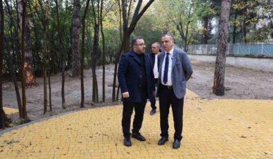 Başkan Balaban Emekli Kafe’de çalışmaları yerinde inceledi