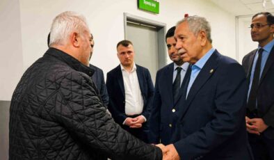 Bülent Arınç’tan Başkan Durbay’a yoğun bakımda ziyaret
