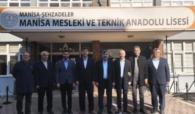 Eğitimcilerin sesi Şehzadeler’de yükseldi