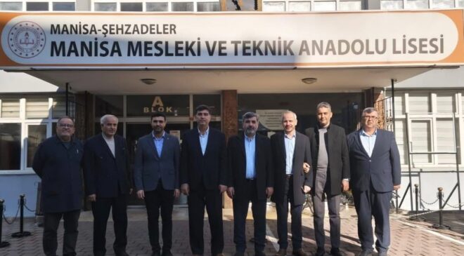 Eğitimcilerin sesi Şehzadeler’de yükseldi