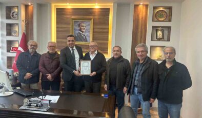 Kaymakam Dalak’ı duygulandıran kara kalem portre