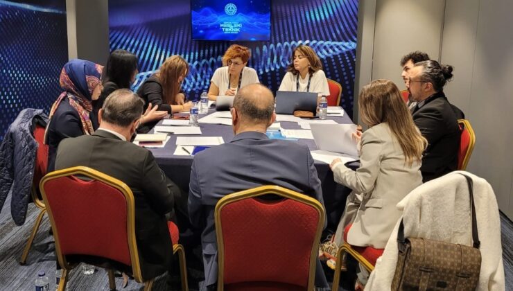 MCBÜ’den Mesleki Eğitim Zirvesi’ne önemli katkı