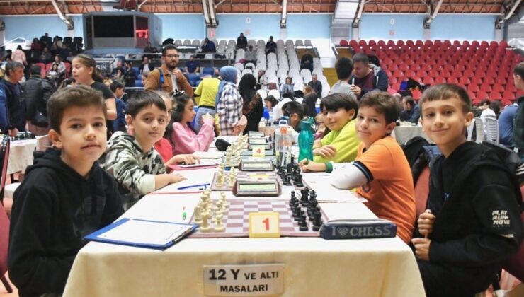 Yunusemre’de satranç kursu başlıyor