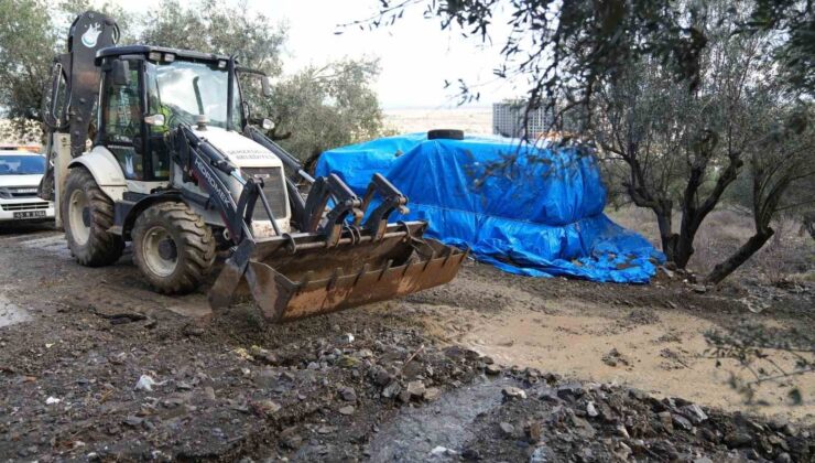 Başkan Şimşek yağıştan etkilenen mahallelerde incelemelerde bulundu