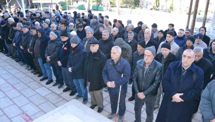 Manisa’da Filistin’de hayatını kaybedenler için gıyabi cenaze namazı kılındı