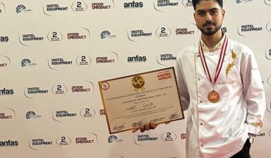 Manisalı Şef Murat Çakar’dan Antalya’da çifte madalya