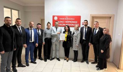 Salihli bakkallarda yeni başkan mazbatasını aldı