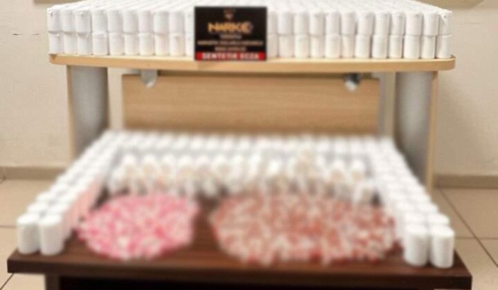 Turgutlu’da 56 bin 336 sentetik hap ele geçirildi