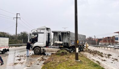 Yağışlı hava kazayı beraberinde getirdi