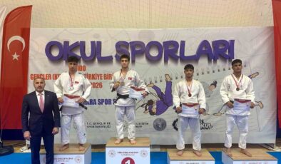 Yunusemre Belediyesporlu Emin Levent Yelkenci Türkiye ikincisi oldu