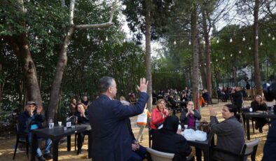 Yunusemre Emekli Kafe açılışının ilk gününde yoğun ilgi gördü