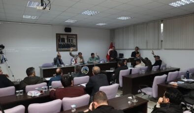 Kula Belediye Meclisi’nde arsa satışı ve teminat talebine ret