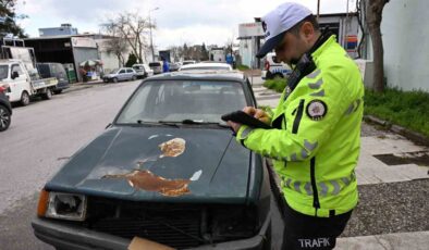 Manisa’da sahipsiz ve hurda araçlar kaldırılıyor