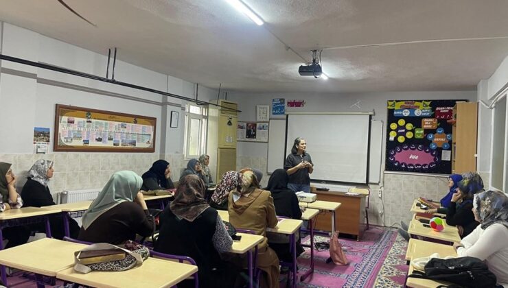 Salihli’de aileler için çocuk gelişimi eğitimi