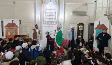 Şehzadeler’de çocuklara özel teravih gecesi