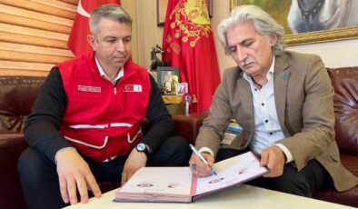 Türk Kızılay’dan Manisa’da 200 aileye sıcak iftar desteği