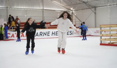 Yunusemre’de 7-17 yaş arası çocuklara ücretsiz buz pateni fırsatı