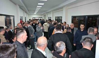 Demirci’de geleneksel bayramlaşma törenine yoğun katılım