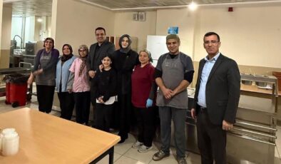 Kaymakam Dalak çğrencilerle birlikte iftar açtı