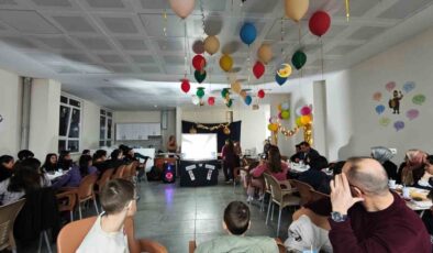 Kaymakam Dalak, miniklerle aynı sofrada oruç açtı