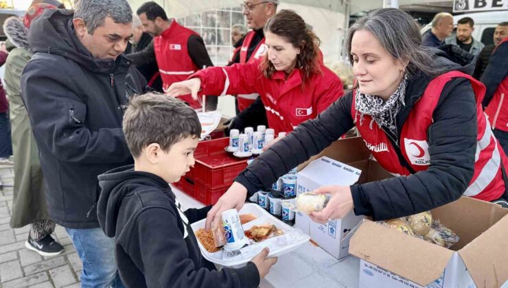 Manisa Türk Kızılay’dan Ramazan’da 85 bin kişilik iftar