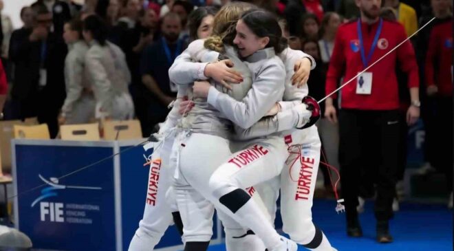 Manisalı eskrimci Berra Kürek Avrupa ikincisi oldu